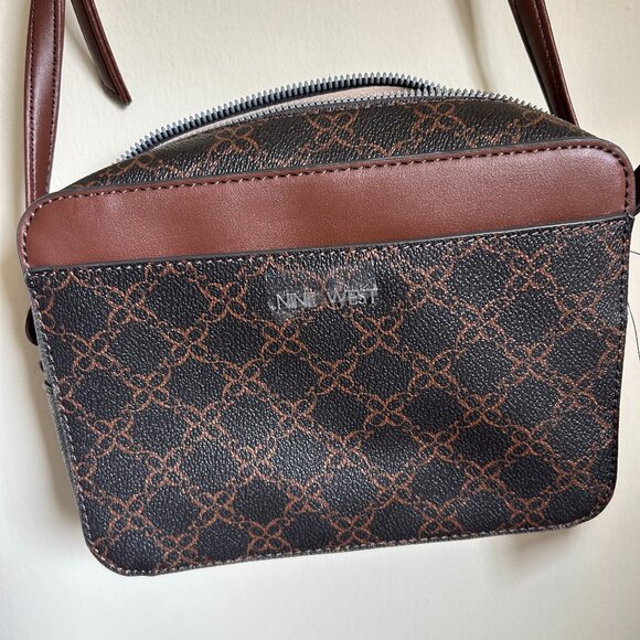Brand new Nine West Crossbody Bag with wallet - Picture 2 of 5